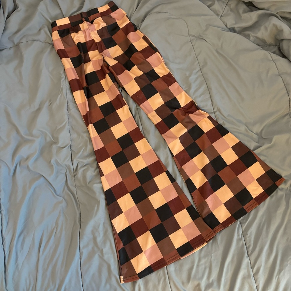 Nastygal 70s aesthetic pants - checkered stretchy SUPER CUTE bell bottoms